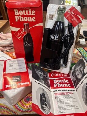 1983 Never used in box Coca Cola Black Bottle Phone - Model 5000  Telephone